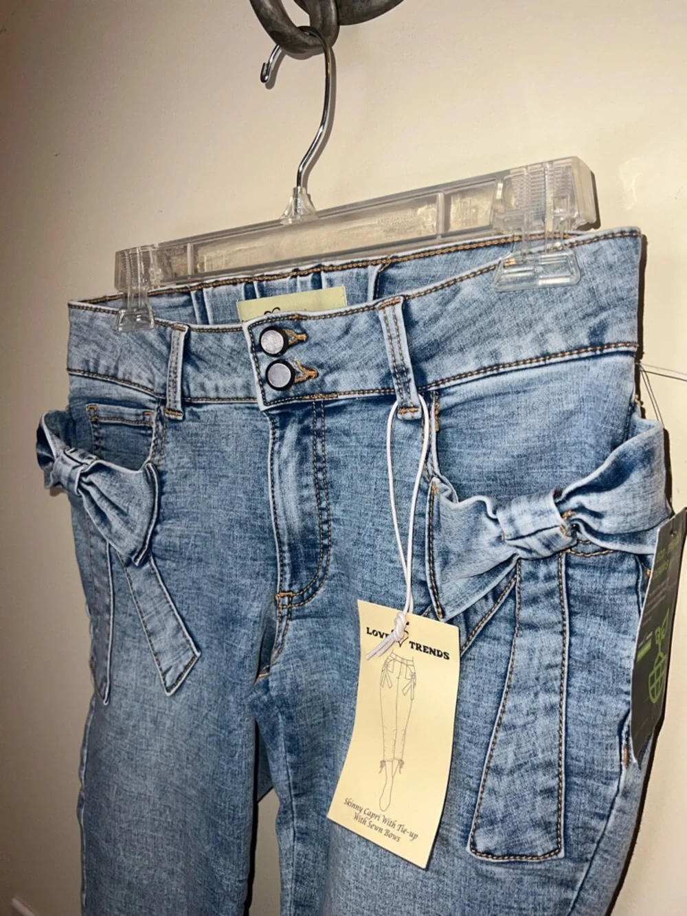 Love Trends Bow Pocket Capri Skinny Jeans Light Wash Size 3 NWT - Picture 5 of 10